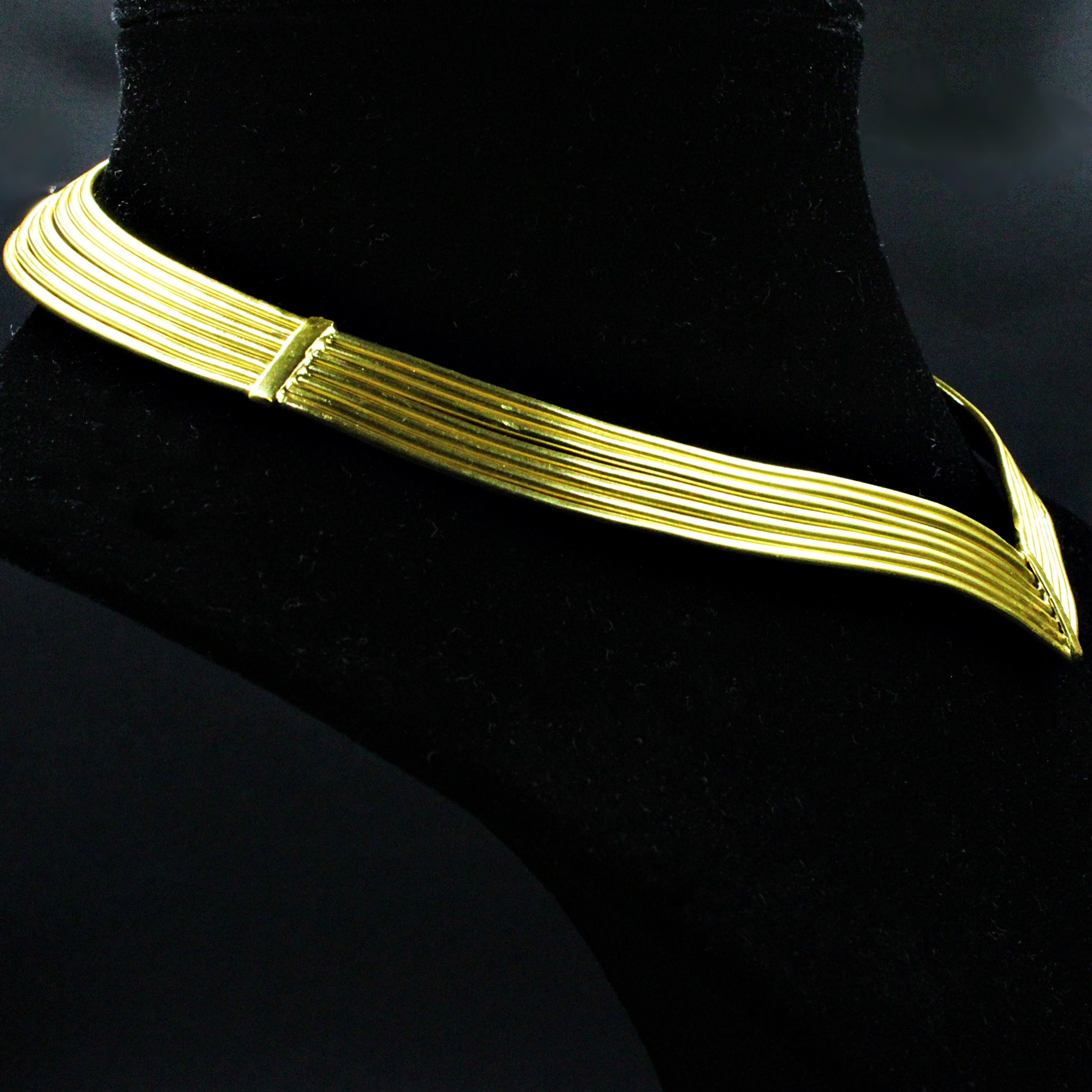 Gold plated choker VALQUIRIA-2